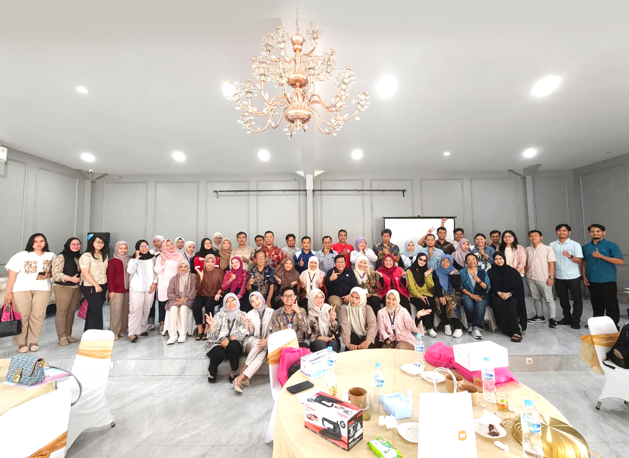 Menghadiri dan memberikan sambutan pada acara Corporate Gathering dan Seminar Kesehatan Kerja RS Permata Jonggol bekerjasama dengan FORKOM HRD CKLAP Cileungsi-Klapanunggal
